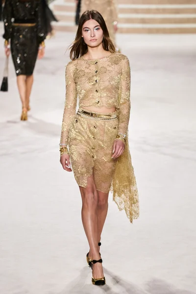 Look 55